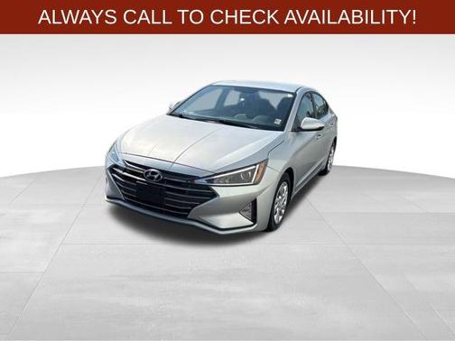 2019 Hyundai ELANTRA SE