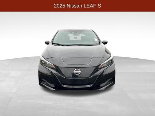 2025 Nissan Leaf S
