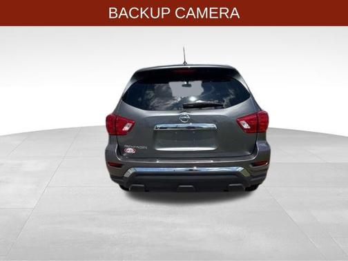 2018 Nissan Pathfinder S