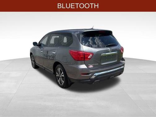 2018 Nissan Pathfinder S