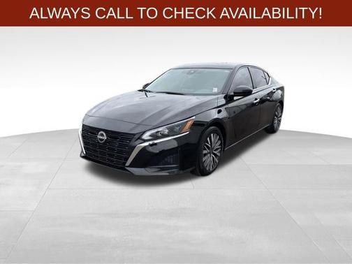Super Black 2023 Nissan Altima 2.5 SV