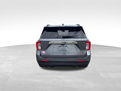 Gray Metallic 2022 Ford Explorer XLT