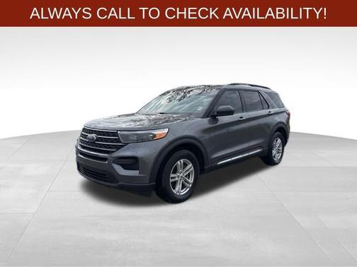 Gray Metallic 2022 Ford Explorer XLT
