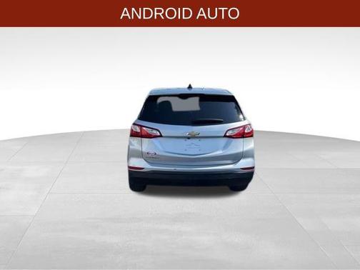 Silver Ice Metallic 2021 Chevrolet Equinox LS