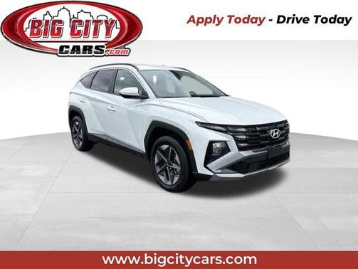 White Pearl 2026 Hyundai TUCSON SEL