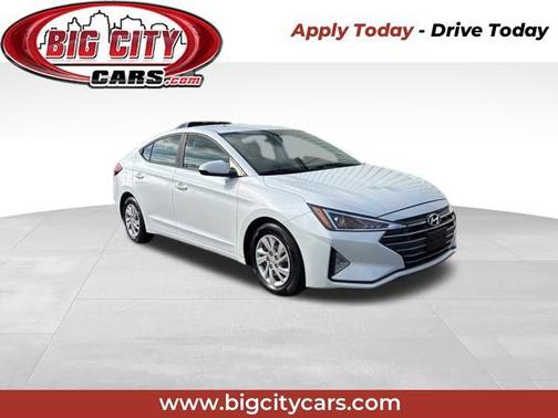 2019 Hyundai ELANTRA SE