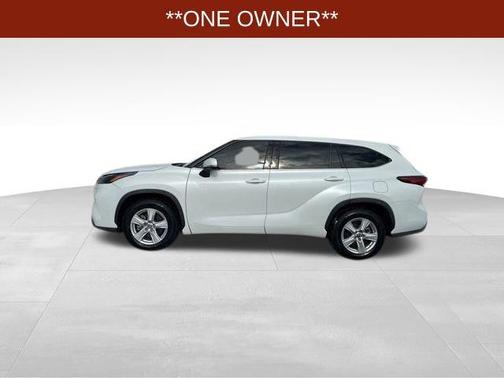 2022 Toyota Highlander L