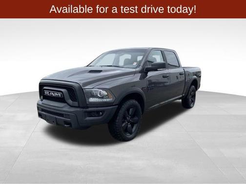 Granite Crystal Metallic Clearcoat 2020 RAM 1500 Classic Warlock
