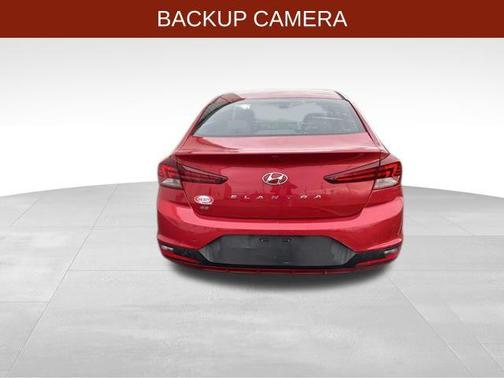 2020 Hyundai ELANTRA SE