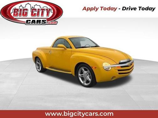 2005 Chevrolet SSR Base