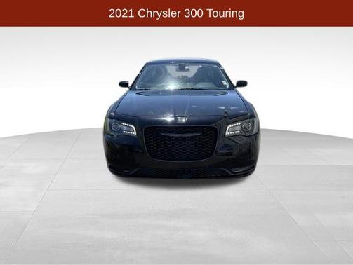 Gloss Black 2021 Chrysler 300 Touring