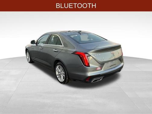 2022 Cadillac CT4 Luxury