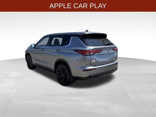 Gray 2022 Mitsubishi Outlander SE