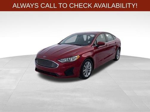 2020 Ford Fusion SE