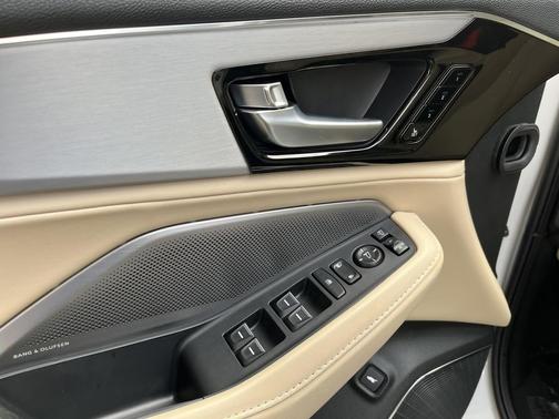 Platinum White Pearl 2026 Acura MDX Technology Package