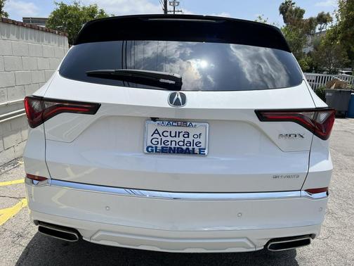 Platinum White Pearl 2026 Acura MDX Advance Package