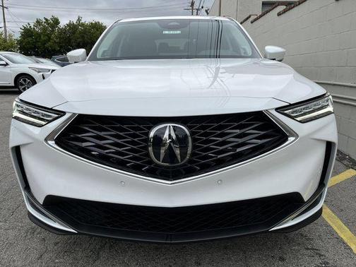Platinum White Pearl 2026 Acura MDX Technology Package
