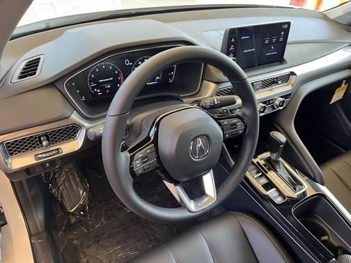 Platinum White Pearl 2026 Acura Integra FWD