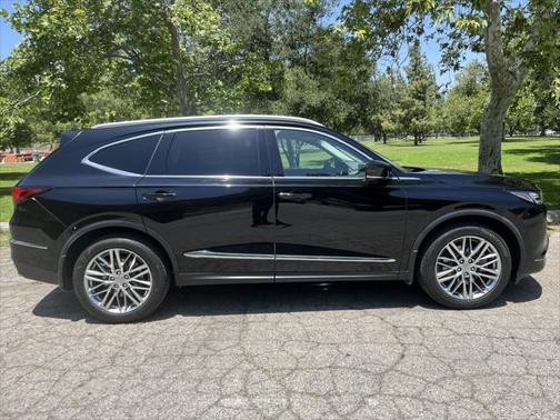 2022 Acura MDX Advance Package