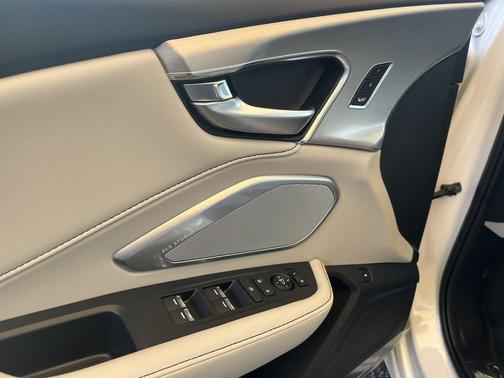 2025 Acura RDX Technology Package