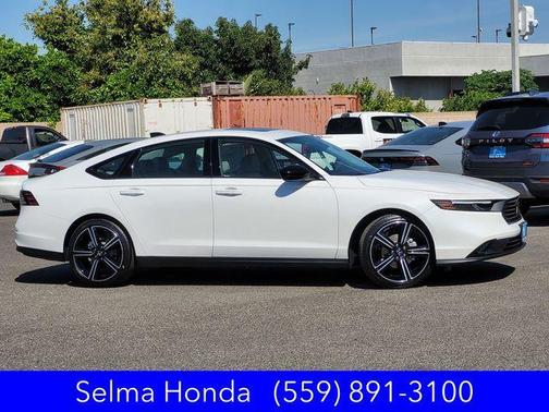 Platinum White Pearl 2026 Honda Accord SE