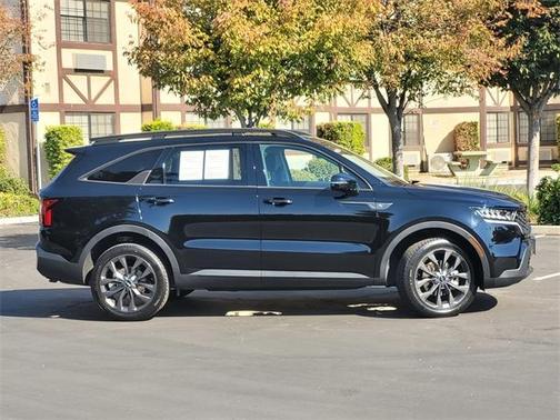 2023 Kia Sorento X-Line EX