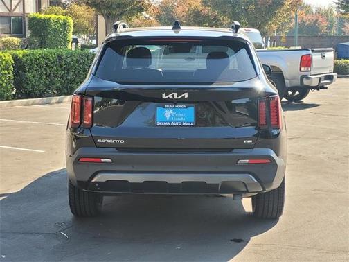 2023 Kia Sorento X-Line EX
