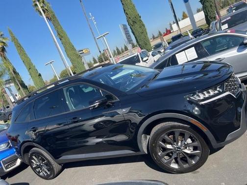 2023 Kia Sorento X-Line EX