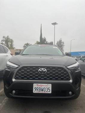 2024 Toyota Corolla Cross XLE