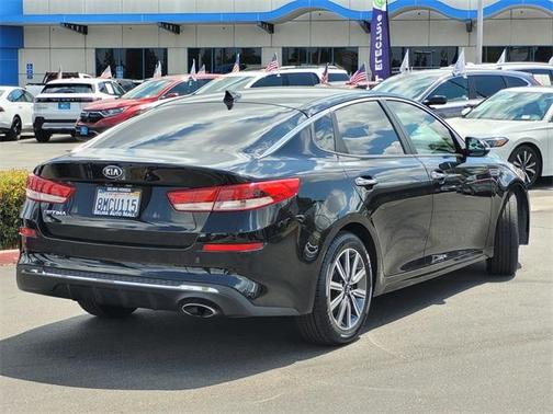2019 Kia Optima LX
