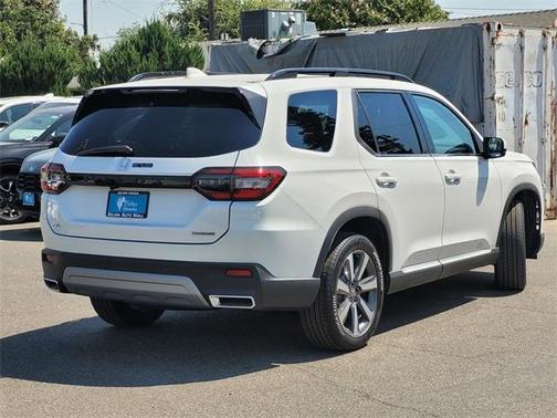 2025 Honda Pilot Touring