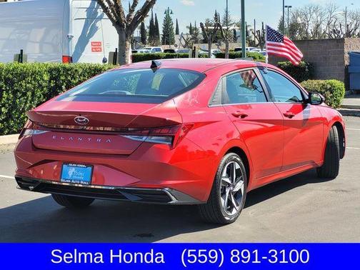 2021 Hyundai ELANTRA SEL