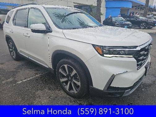 White 2025 Honda Pilot Touring