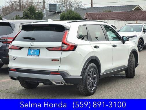 Platinum White Pearl 2026 Honda CR-V Hybrid TrailSport