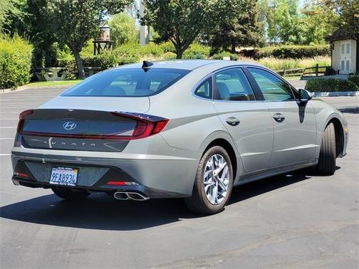2023 Hyundai SONATA SEL