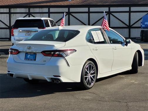 2023 Toyota Camry SE