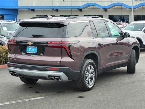 2024 Chevrolet Traverse LT
