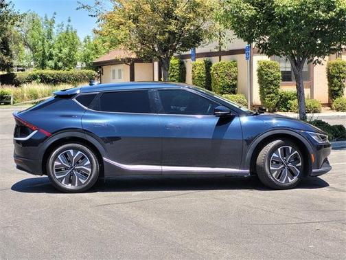 2022 Kia EV6 Light