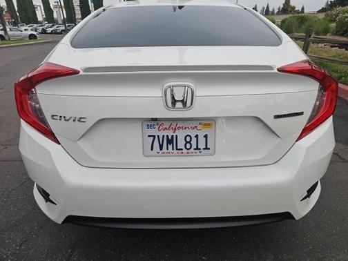 2017 Honda Civic Touring