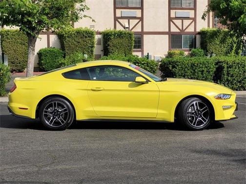 2021 Ford Mustang EcoBoost