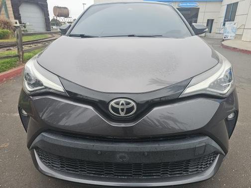 2021 Toyota C-HR LE
