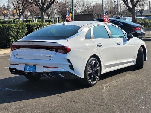 2022 Kia K5 GT-Line