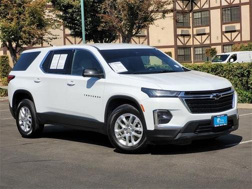 2022 Chevrolet Traverse LS