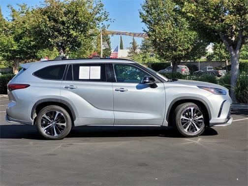 2021 Toyota Highlander XSE