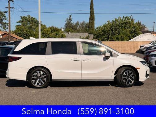 Platinum White Pearl 2026 Honda Odyssey EX-L