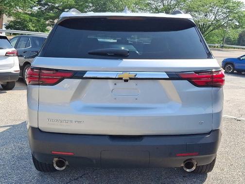 2022 Chevrolet Traverse LT Leather