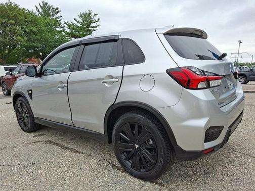 2024 Mitsubishi Outlander Sport 2.0 LE