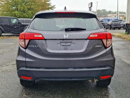 Modern Steel Metallic 2017 Honda HR-V LX