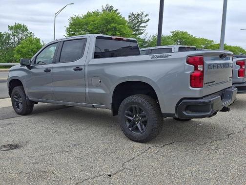 Sterling Gray Metallic 2026 Chevrolet Silverado 1500 Custom Trail Boss