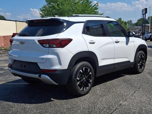 Summit White 2023 Chevrolet Trailblazer LT
